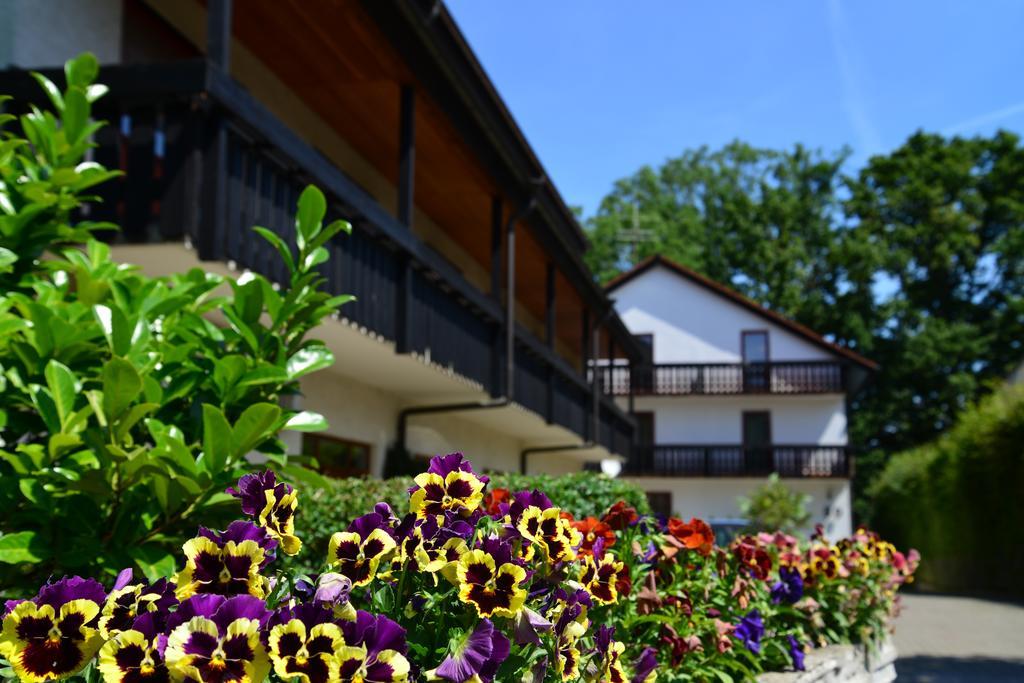 Hotel Am Buchwald Esslingen am Neckar Exterior foto